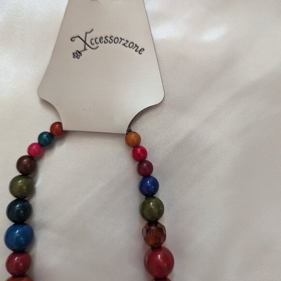 Colorful Beaded Necklace - Picture 4 of 6